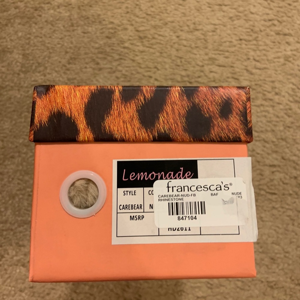 NWT Rhinestone Faux Fur Slippers Size 7 - Picture 9 of 9